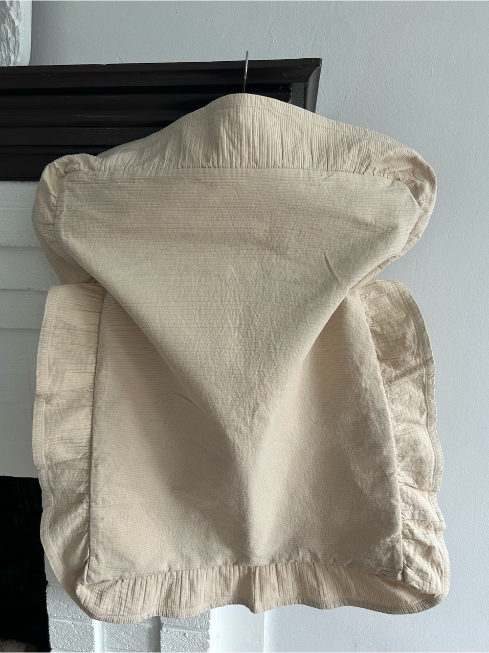 Ralph Lauren Cream Pillow Sham with ruffled border